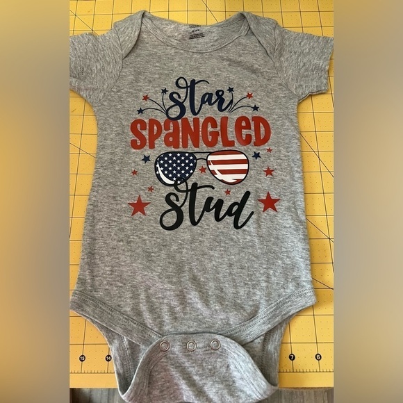 Hand pressed Star Spangled Stud Onesie size 12-18 misjudged pressed!  BN! - Picture 1 of 3